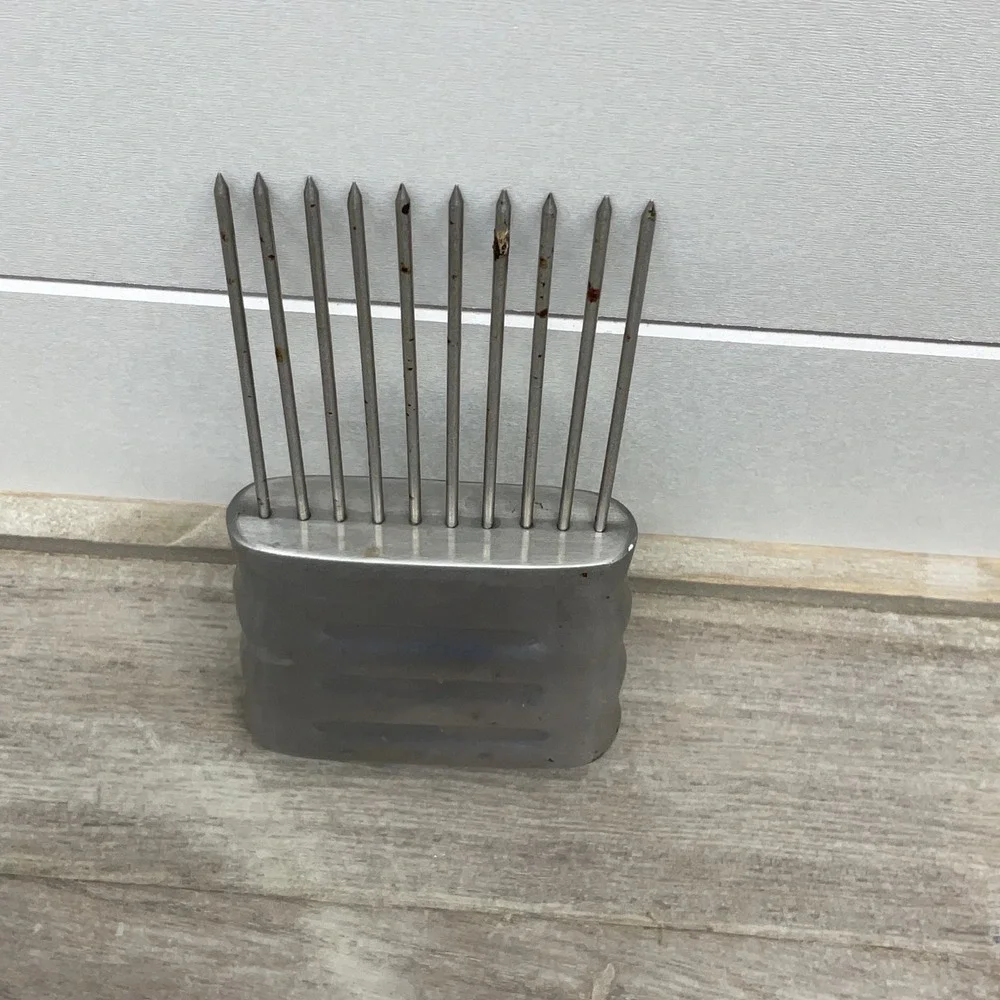 Vintage Stainless Steel Onion Holder Vegetable Slicer Tine Silver Kitchen